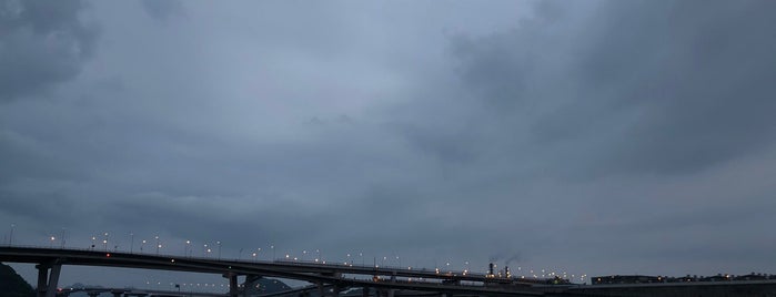 Toyo Long Bridge is one of Japan-Hiroshima.