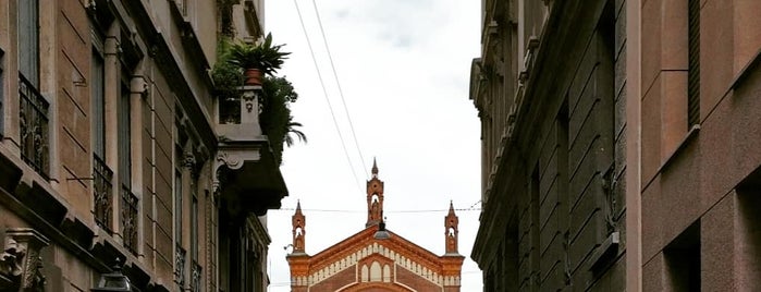 Milan is one of Lieux qui ont plu à Mişel.