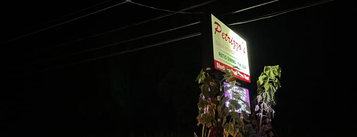 Petrizzo's Italian American Restaurant is one of Viagem.