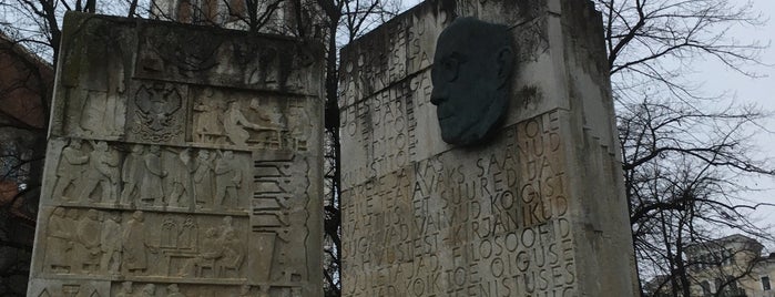 E. Vilde monument is one of Jan'ın Beğendiği Mekanlar.