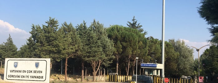 Çardak Hava Meydan Komutanliği is one of Mehmet Lütfü : понравившиеся места.
