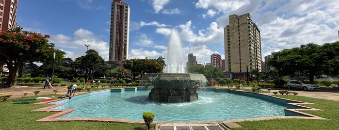 Praça Raul Soares is one of Na lista.