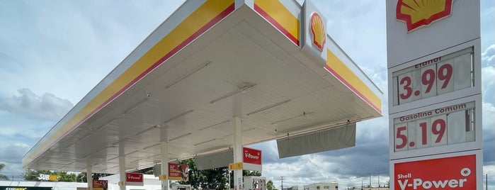 Posto Disbrave (Shell) is one of Lugares....