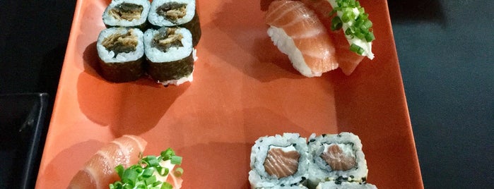 SushiBOM is one of Restaurantes japoneses em Brasilia.