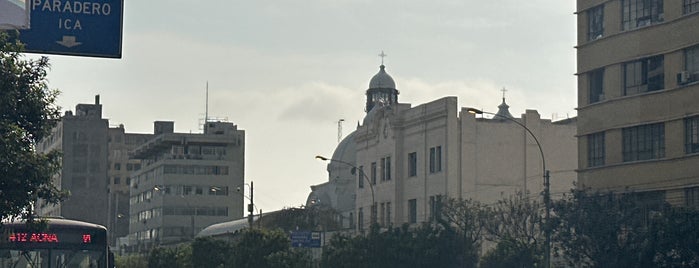 Iglesia Las Nazarenas is one of Plaza San Martín.