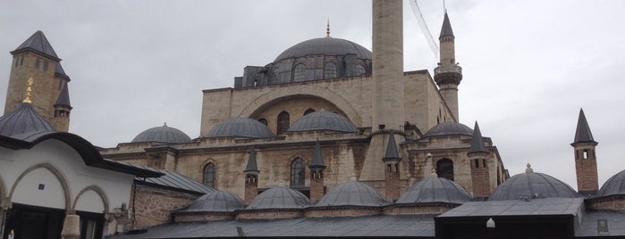 Mevlana Müzesi is one of สถานที่ที่ Mustafa ถูกใจ.