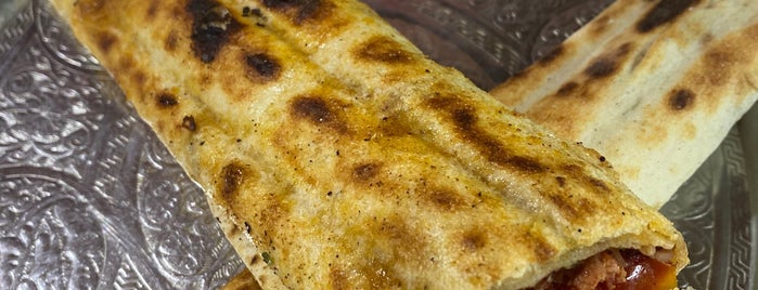 Meşhur Dürümcü Yaşar Usta is one of Ankara yemek.