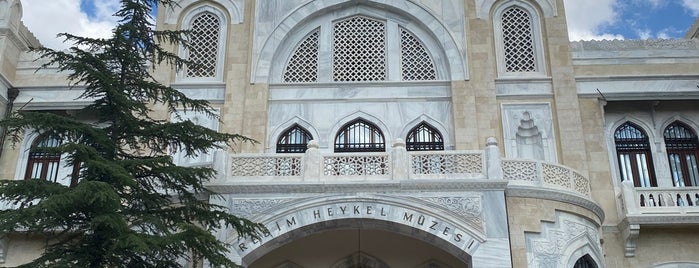 Devlet Resim Heykel Müzesi is one of Ankara’da gidilmesi gereken yerler.
