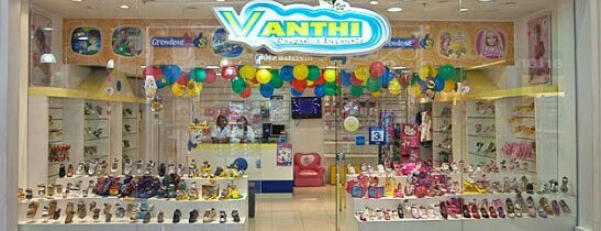 Vanthi is one of Shopping Nova América.