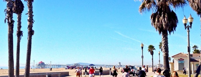 Huntington Beach City Beach is one of LA Marathon Trip.