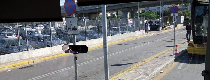 Douk. Plakentias Bus Station is one of 🐸Natasa'nın Beğendiği Mekanlar.