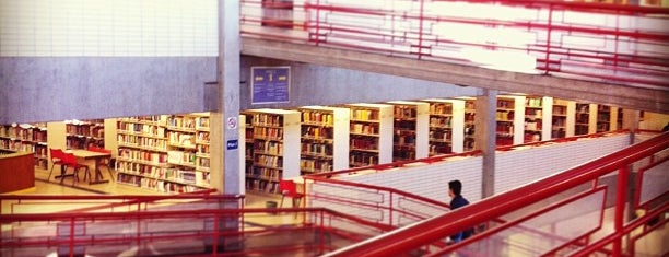 Biblioteca Comunitária (BCo) is one of William : понравившиеся места.