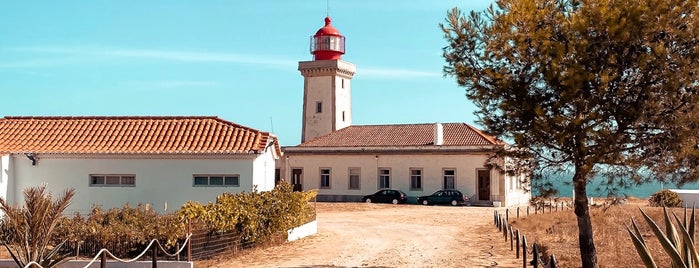 Farol de Alfanzina is one of Lisbon.