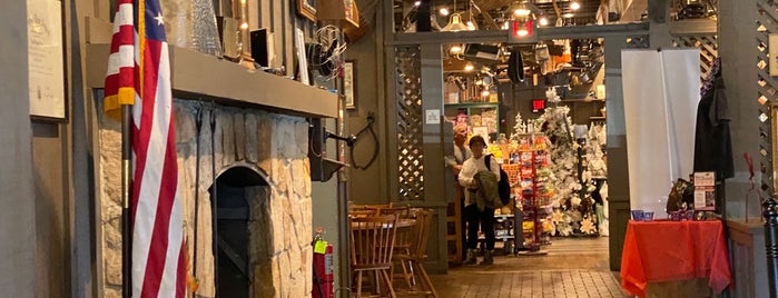 Cracker Barrel Old Country Store is one of Ideas for Canada.