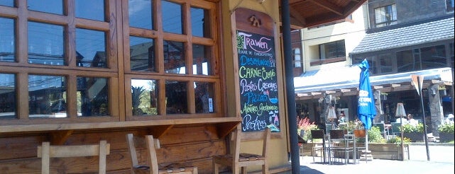 Trawen Café is one of Chili.