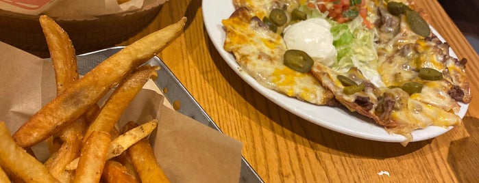 Chili's Grill & Bar is one of Lunch.