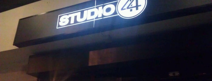 Studio 44 is one of A Repetir.