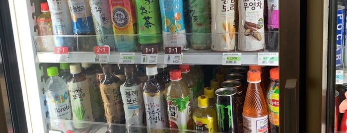 7-Eleven is one of JiYoung 님이 좋아한 장소.