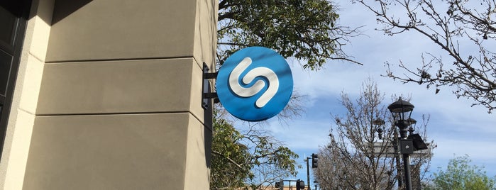 Shazam is one of Lieux qui ont plu à Nnenniqua.