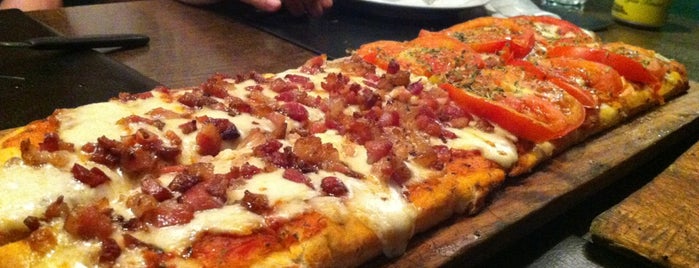 Sumo Pizzeria is one of Posti che sono piaciuti a Yael.