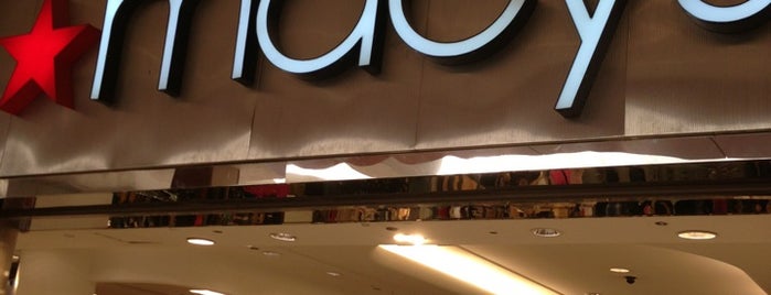 Macy's is one of Mayteさんのお気に入りスポット.