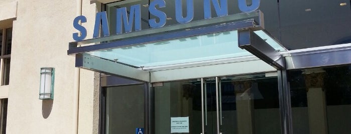 Samsung Accelerator is one of Startup Accelerators.