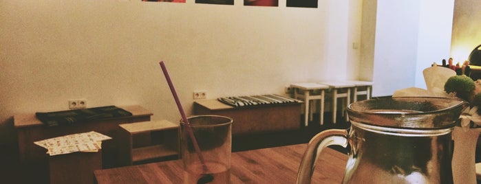 «Розумна кава» в галереї «ХудГраф» is one of Кофейни.