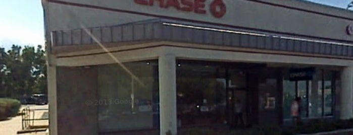 Chase Bank is one of Tempat yang Disukai Mei.