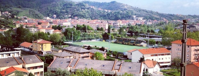 Caperana Hills is one of Lugares favoritos de Luca.