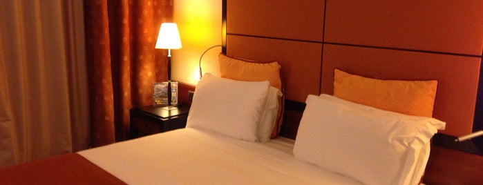 Crowne Plaza is one of Miguel 님이 좋아한 장소.