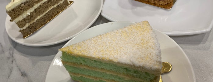 Ciel Pâtisserie is one of Singapore: Cafés.