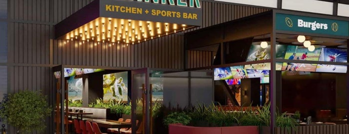 Flanker Kitchen & Sports Bar is one of Mike 님이 저장한 장소.