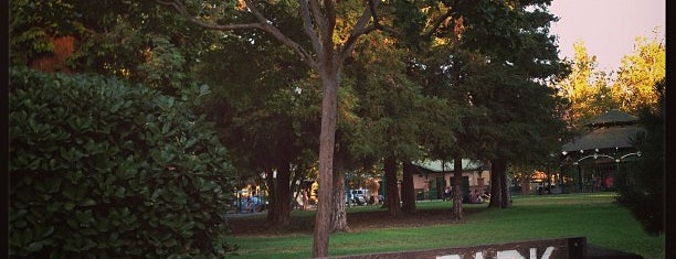 Central Park is one of Tempat yang Disimpan Rae.