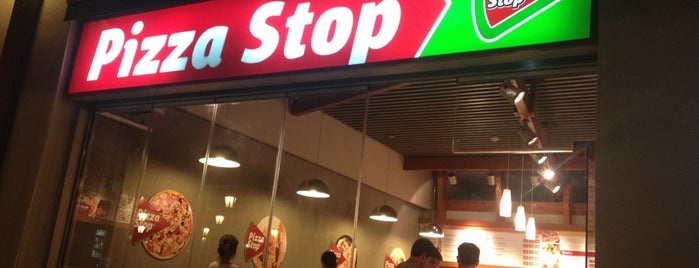 Pizza Stop is one of Lugares favoritos de azmi.