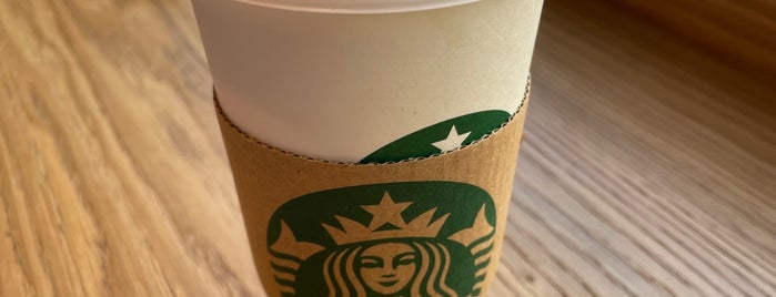 Starbucks is one of Marianna : понравившиеся места.