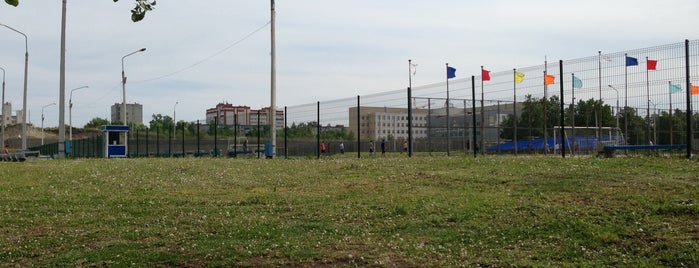 Стадион УлГТУ is one of Бежди.