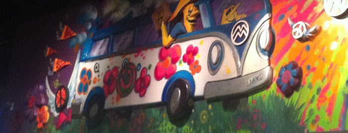 Mellow Mushroom is one of Places To Go.