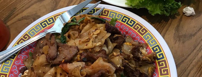 Bangkok Grocery & Restaurant is one of Oriental Food.