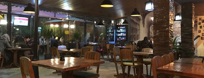 Fenjoon Café | کافه فنجون is one of تمام کافه های مشهد.