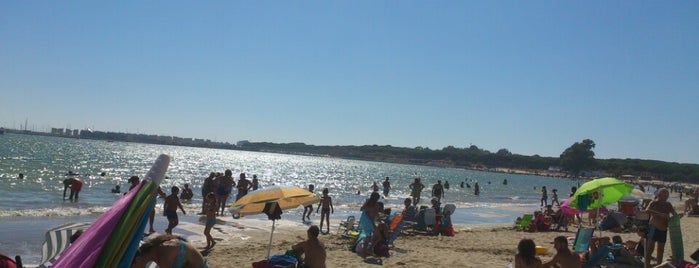 Playa de la Puntilla is one of Lugares favoritos de Juan Luis.