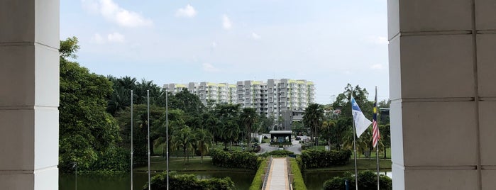 The University of Nottingham Malaysia Campus is one of Universities.