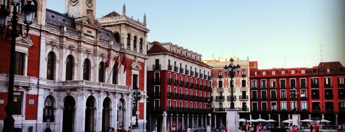 Valladolid is one of Tempat yang Disukai Alfredo.