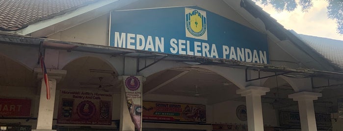 Medan Selera Desa Pandan is one of Baiki Atap Bocor.