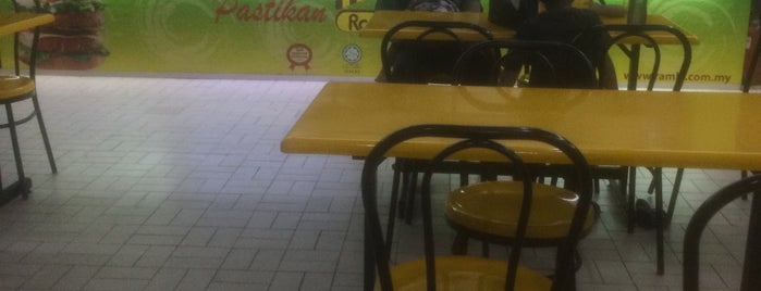 Ramly Halal Kiosk, Seksyen 2 is one of Makan @ Shah Alam/Klang #10.
