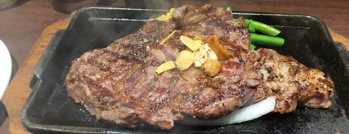 Ikinari Steak is one of Lieux qui ont plu à Takuma.