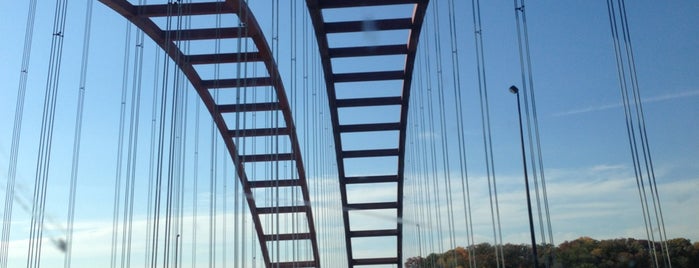 J.B. Bridge is one of Lugares favoritos de Doug.