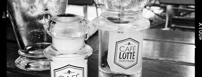 Café Lotte Brasserie is one of Babe ❤️ (II).