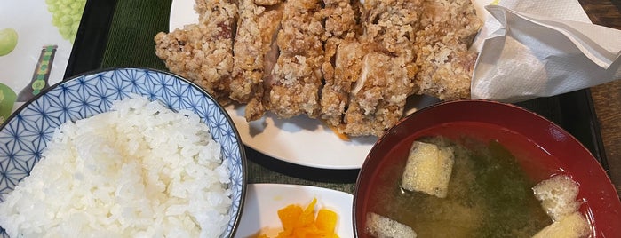 鳥料理 山賊 is one of 塩尻山賊焼のお店.