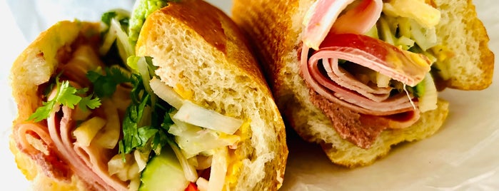 Ba Le Sandwich Shop is one of Lieux sauvegardés par Carly.