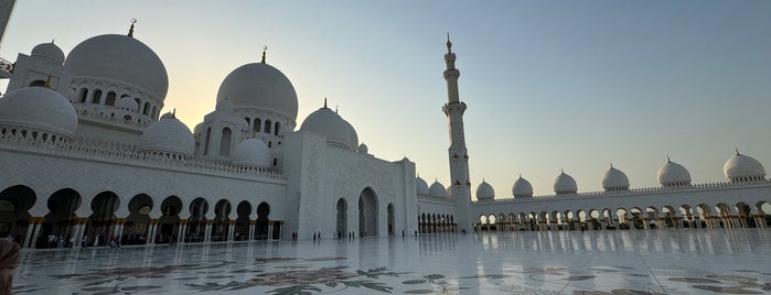 Sheikh Zayed Mosque is one of Dubai.